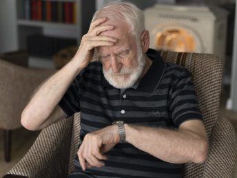 senior-man-confronting-alzheimer-disease